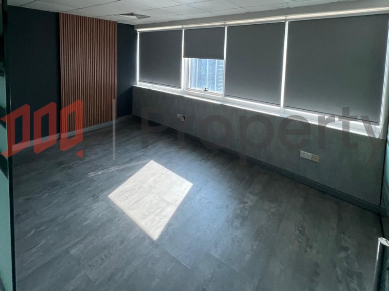 Fully Fitted | Glass Partition | Vacant