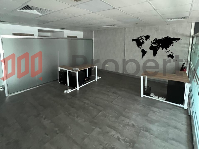 Fully Fitted | Glass Partition | Vacant