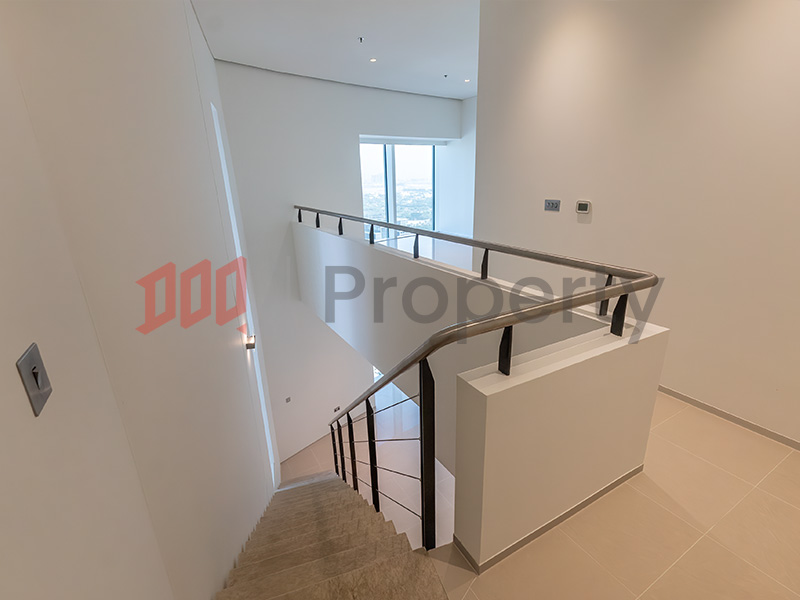 Unfurnished Duplex|Premium Amenities