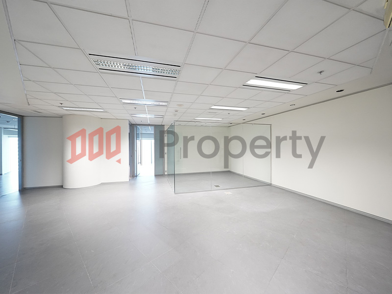 Premium Location | Office I Close to Metro