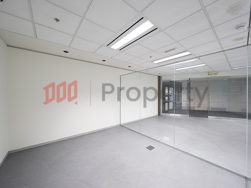 Premium Location | Office I Close to Metro