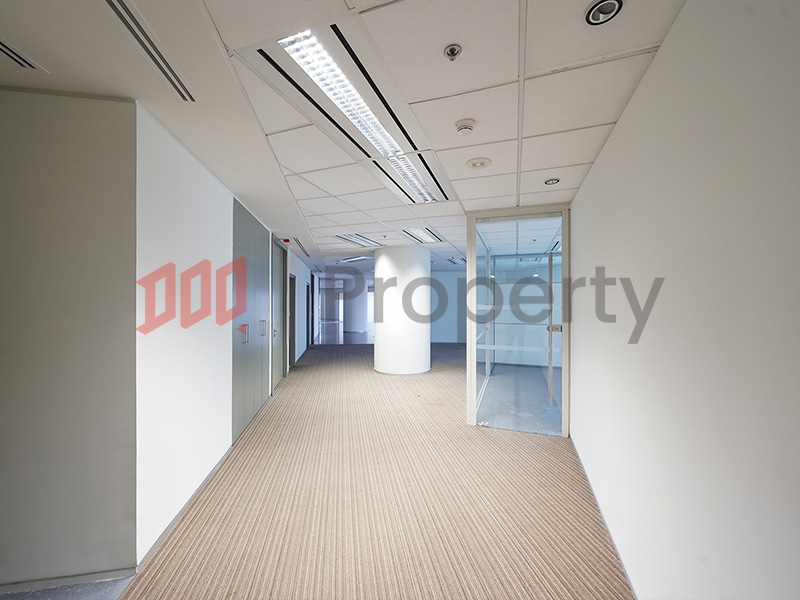 Premium Location | Office I Close to Metro